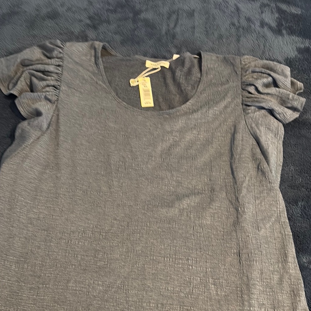 Gray Women's Top with Ruffled Sleeves